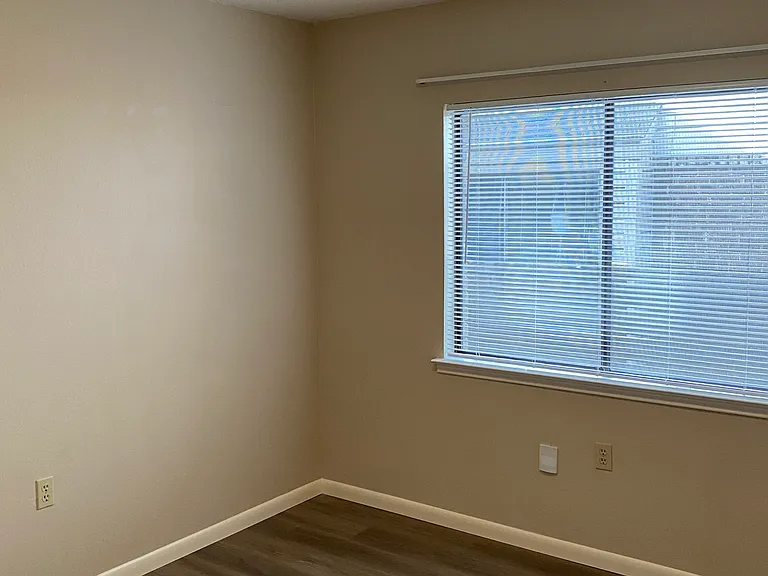 6710 Ambush Dr — Photo 10