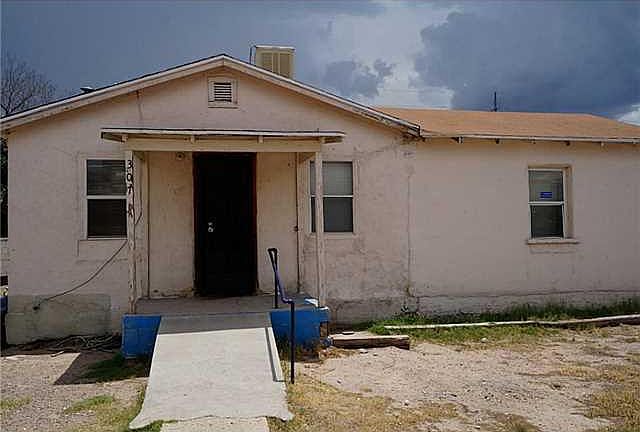 1st image of 307 3rd St