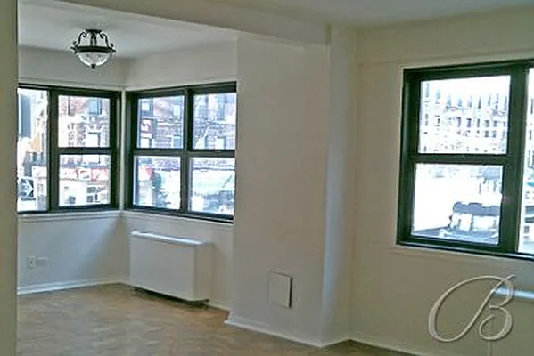 Sold by Bellmarc Realty | media 11