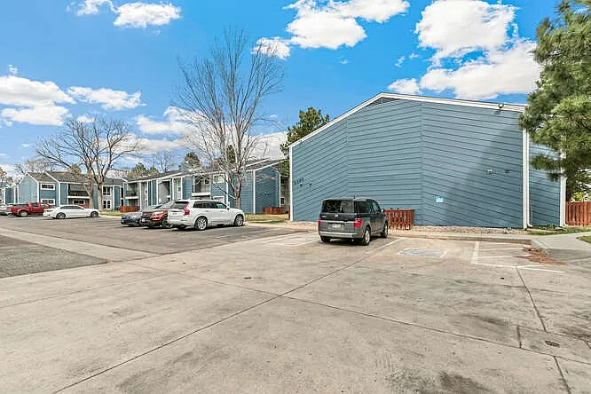 2380 E Geddes Ave #B — Photo 22