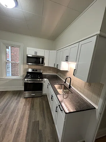 526 Park Ave #2 Photo 1
