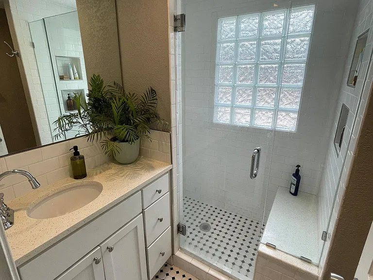 4452 Washington St — Photo 36