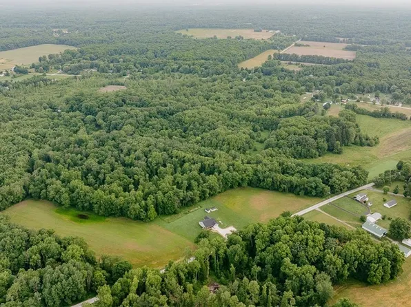 6430 McClintocksburg Rd, Newton Falls, OH 44444