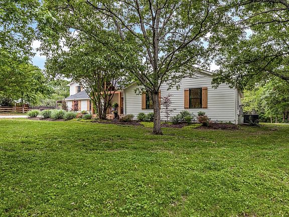 4th image of 1757 Old Hillsboro Rd