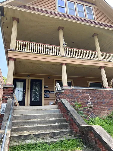 2197 Grandview Ave #1 Photo 1