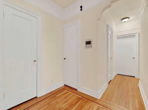 7119 Shore Rd APT 2B, Brooklyn, NY 11209