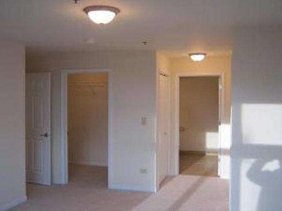 5th image of 1930 N Harlem Ave APT 703