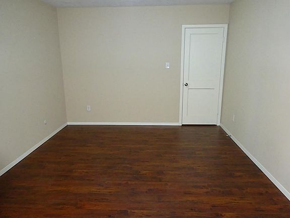 4th image of 10914 Montverde Ln