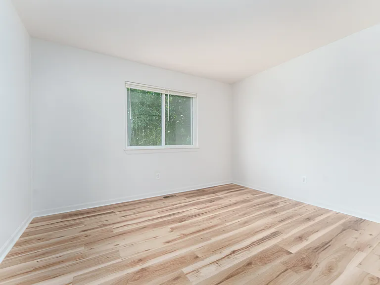3172 Birchwood Ct — Photo 32