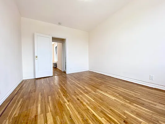 Rented by Bruma Realty LLC | media 10