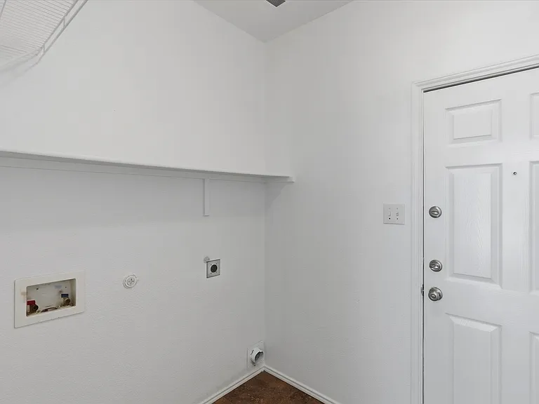 5924 Lost Valley Dr — Photo 19