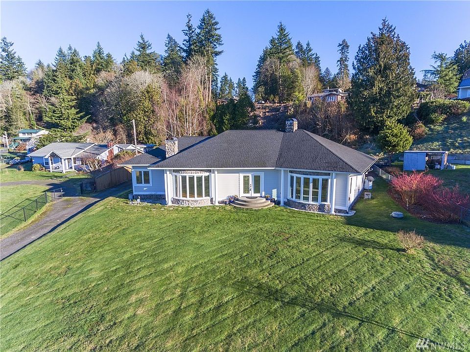 1st image of 3899 Beach Dr E