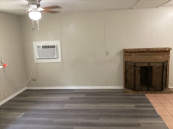 4th image of 319 E Pierce Ave