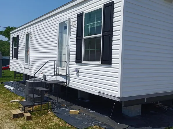 1405 Farrell Ave Trailer 238, Cherry Hill, NJ 08002