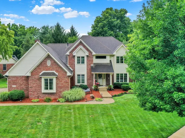 1830 Berry Rd, Greenwood, IN 46143