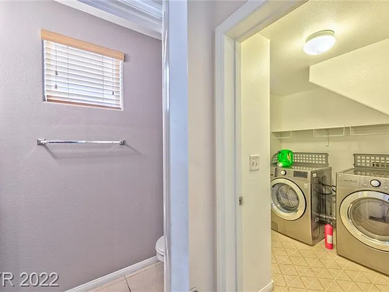9501 Wooded Heights Ave — Photo 7