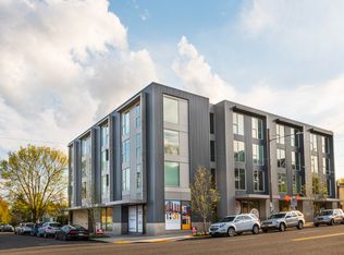 Hawthorne 31, Portland, OR 97214