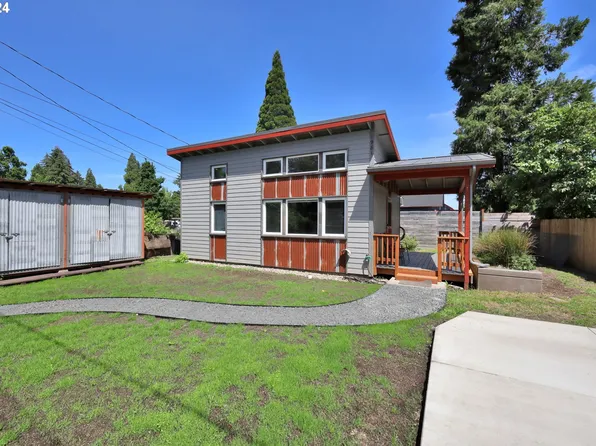 1981 W 12th Aly, Eugene, OR 97402