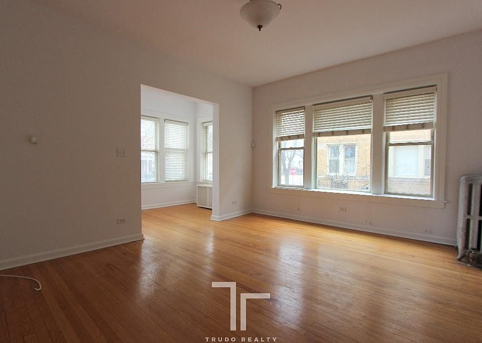 1st image of 4700 N Winchester Ave #47063