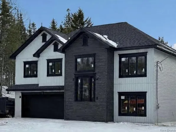 21 Patriots Way, Douglas, NB E3G 0L7