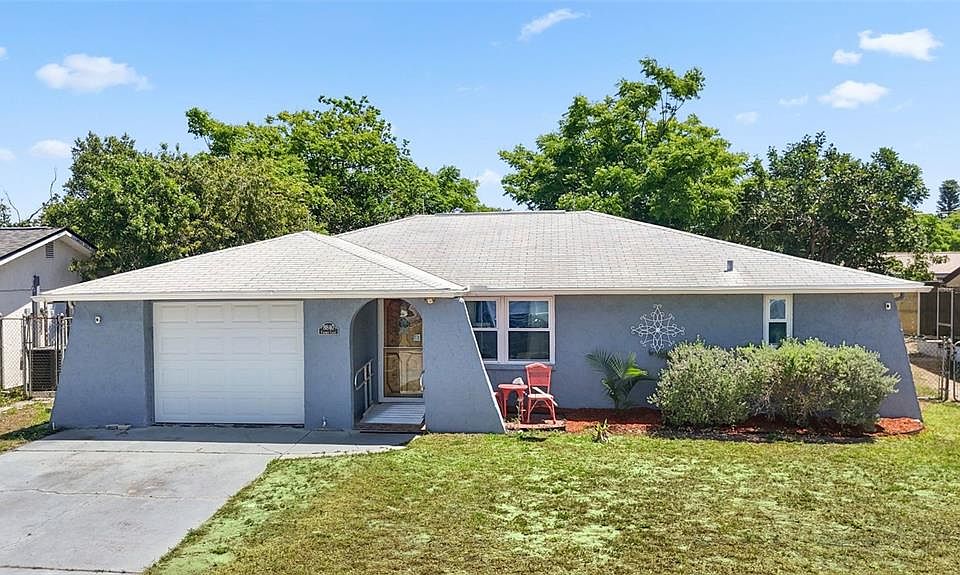 1st image of 8840 Carmen Ln