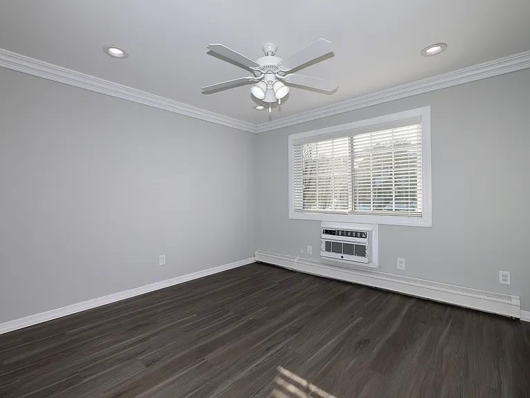 Fairfield Townhouses At Holtsville — Photo 53