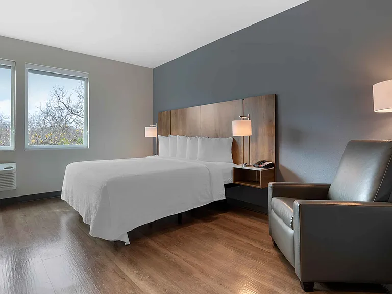 Studio Suite - 1 King Bed