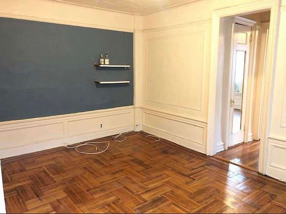 5th image of 302 Eastern Pkwy APT 6D