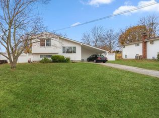 20 Laurie Rd, Brentwood, NY 11717