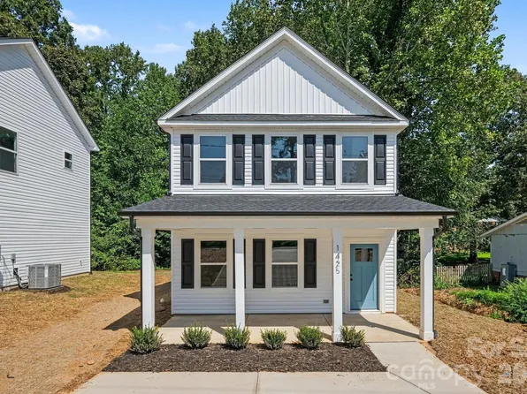 1425 23rd Avenue Pl NE, Hickory, NC 28601