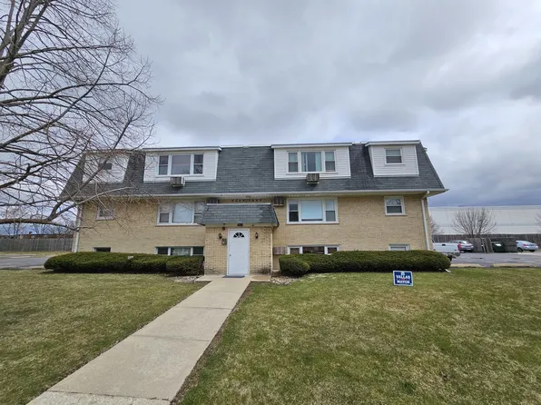 5811 Rose Ave APT 12, Countryside, IL 60525