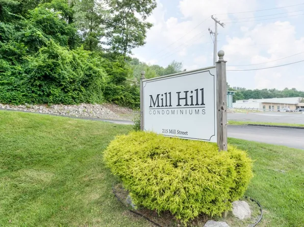 215 Mill St Unit 117, Worcester, MA 01602