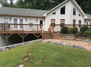 200 Channel Ln, Mocksville, NC 27028