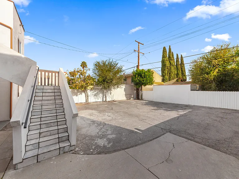 1118 Poinsettia Dr #1120-1/2 — Photo 48