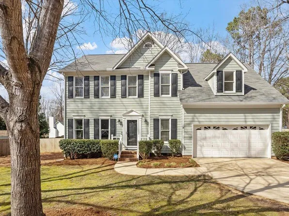 3341 Daingerfield Dr, Raleigh, NC 27616