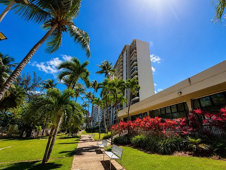 4745 Avenida Isla Verde — Photo 41