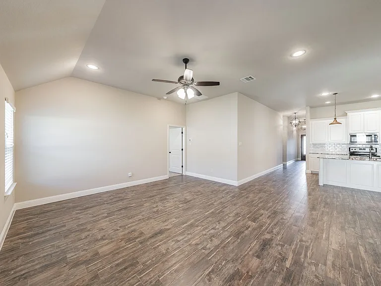 1625 Town Creek Cir — Photo 16