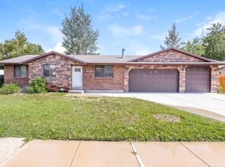 9709 S Annalyn Dr, Sandy, UT 84070