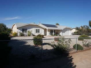 21060 Wren Rd, Apple Valley, CA 92308