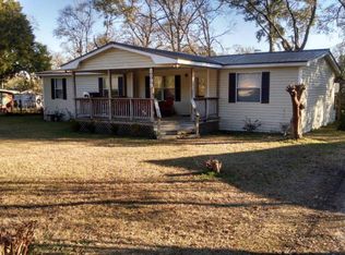 8099 Victoria Ln, Sneads, FL 32460