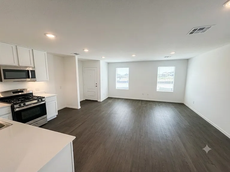 6630 Coquina Cv — Photo 3
