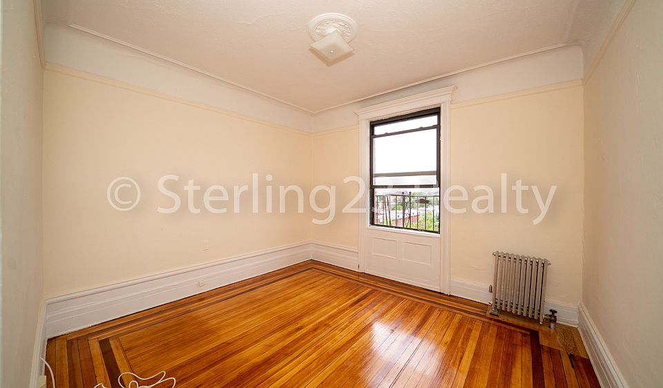 1st image of 3106 38th St APT 25