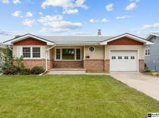 2510 S 49th St, Omaha, NE 68106