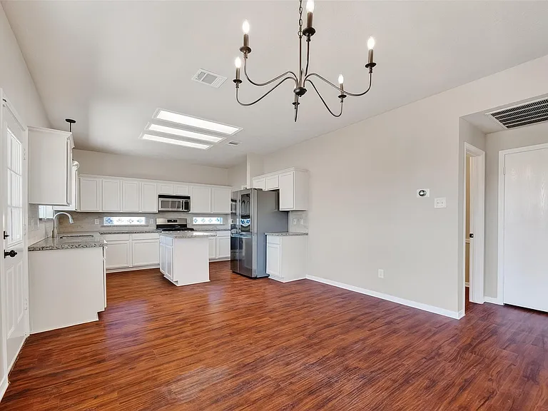 5118 Cherry Blossom Dr — Photo 11