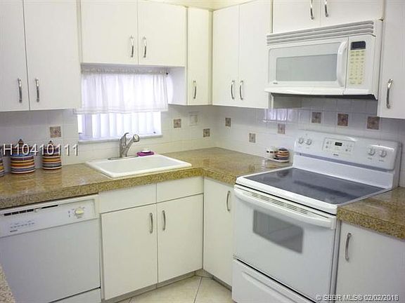 2nd image of 9711 N Hollybrook Lake Dr APT 303