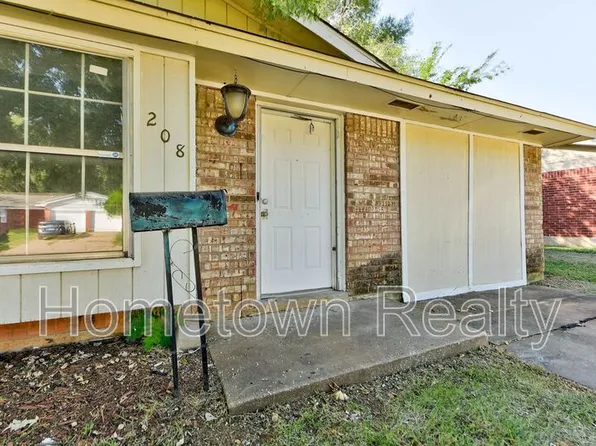 208 W Shadywood Dr, Midwest City, OK 73110