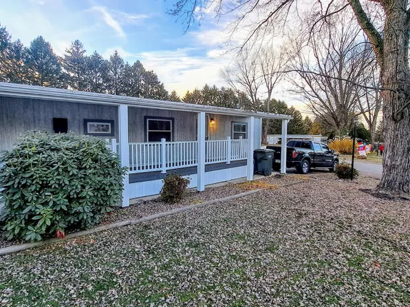 439 Clover Dr, York, PA 17406