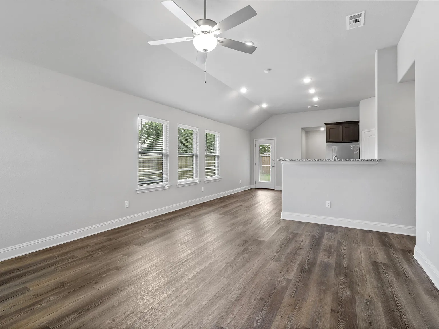 1601 Aleia Cove, Sherman, Tx 75092_Dnr_For Sale Okr - 1 — Photo 3