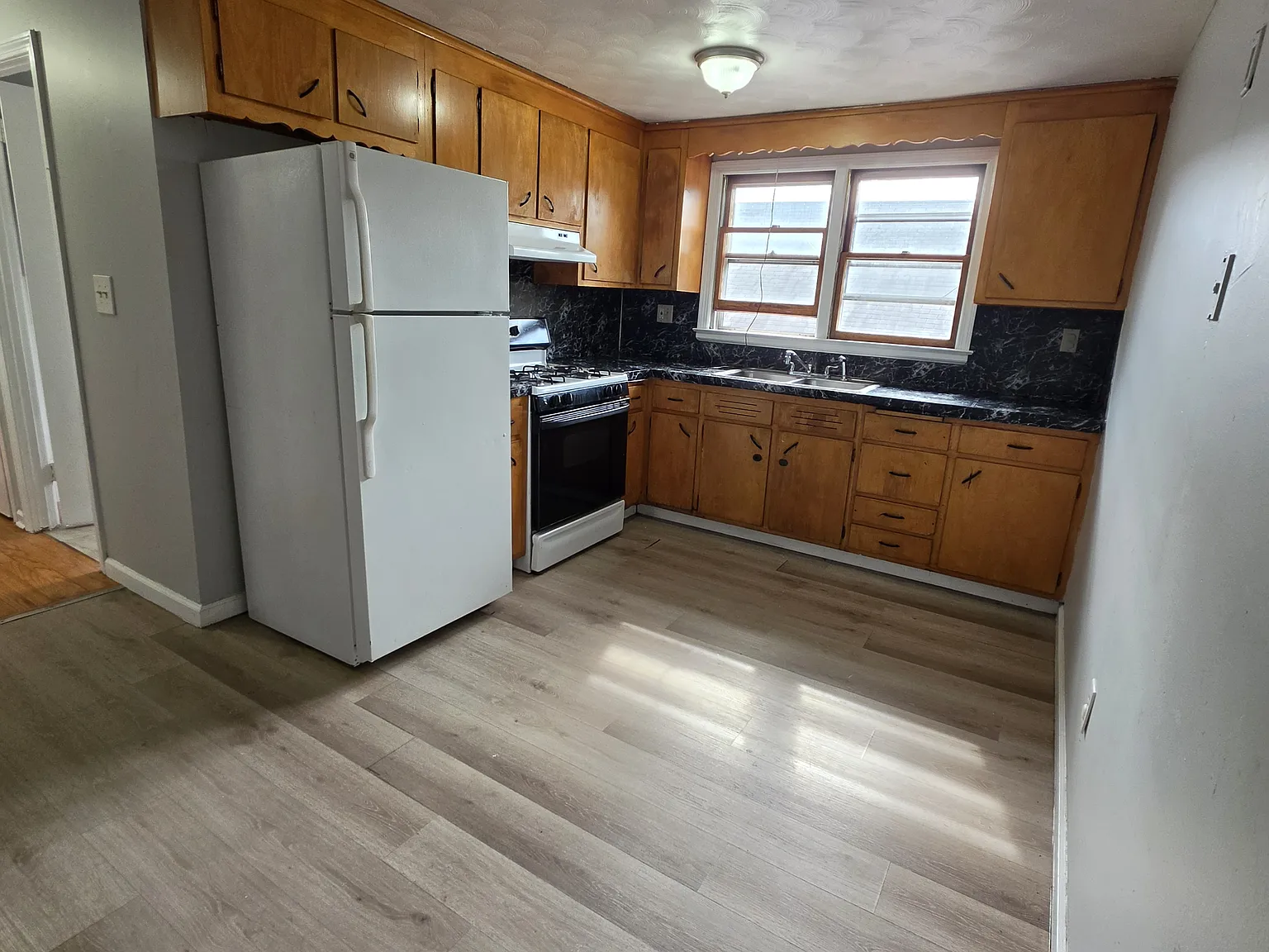 2 bed, $1,495 — Photo 2