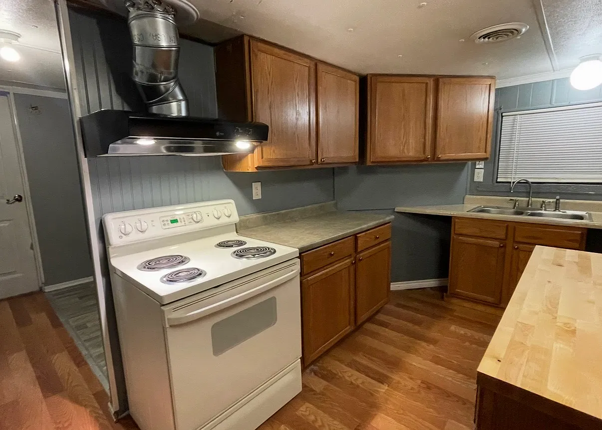 2 bed, $1,150 — Photo 2